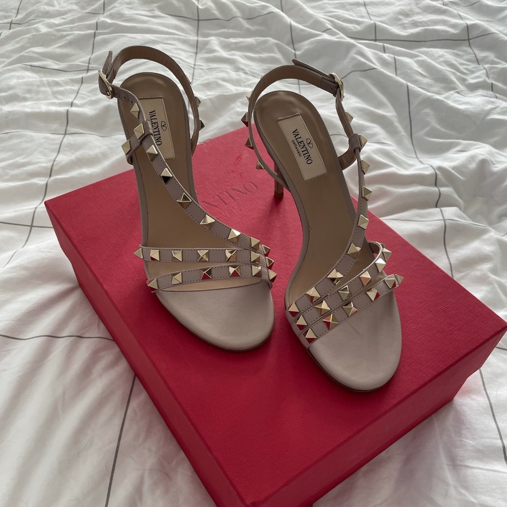 NWT Valentino Rockstud Slingback Heel Sandal